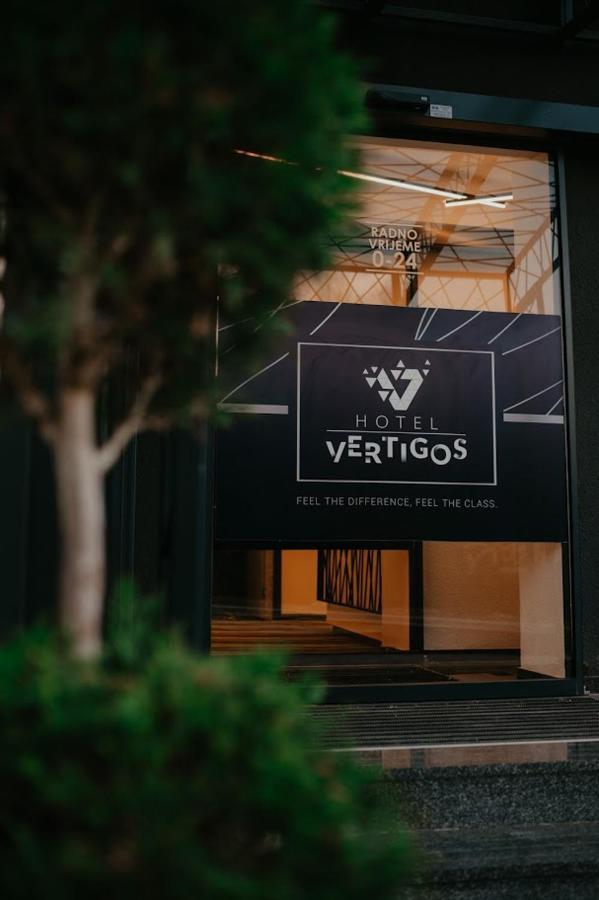 Hotel Vertigos Tuzla Extérieur photo