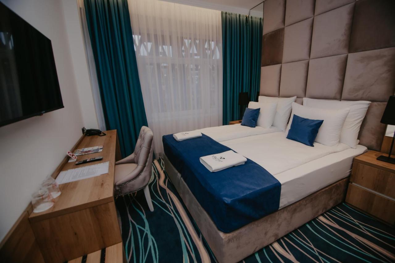 Hotel Vertigos Tuzla Extérieur photo