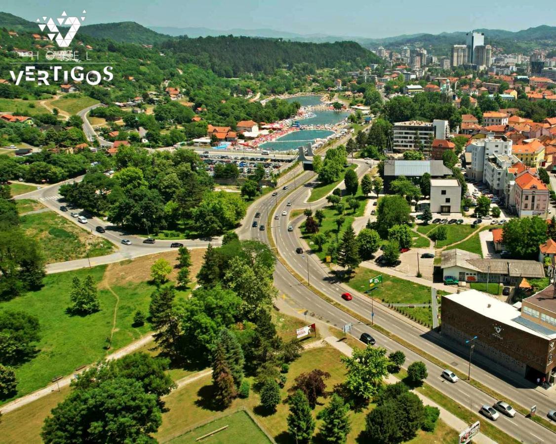 Hotel Vertigos Tuzla Extérieur photo